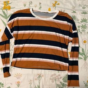 Women’s cropped long sleeve shirt